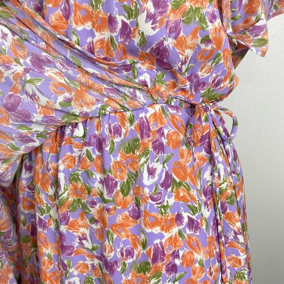 All in Favor | Colorful Floral Flutter Sleeve Faux Wrap Blouson Mini Dress - Picture 6 of 11